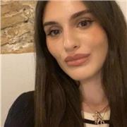 Sono Siria Poeta, laureata in giurisprudenza presso l’università Federico II conseguendo il massimo dei voti 110/100L.